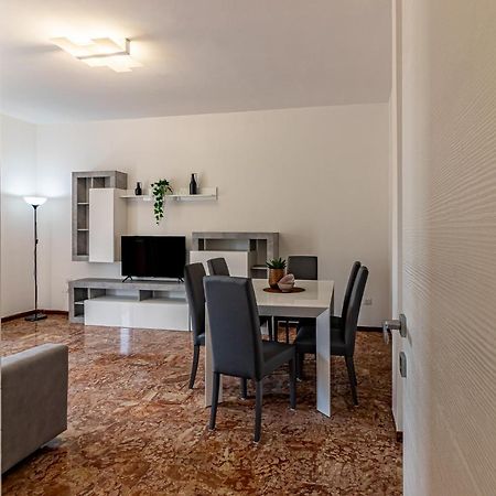 Fiera Di Ferrara Huge Apartment X7! Экстерьер фото